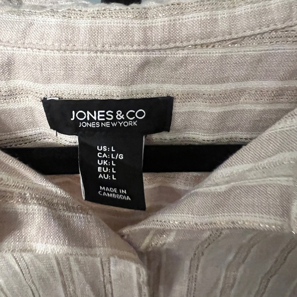 Jones & Co. Classic Cream gold Striped Button-Down Shirt large woman’s - Picture 4 of 4